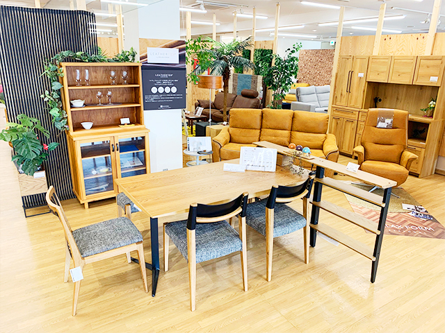 三島店　店内画像